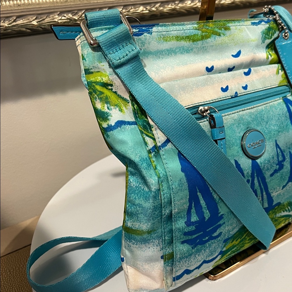 Coach Crossbody Bag with Sailboat Island Design EUC - Picture 7 of 15